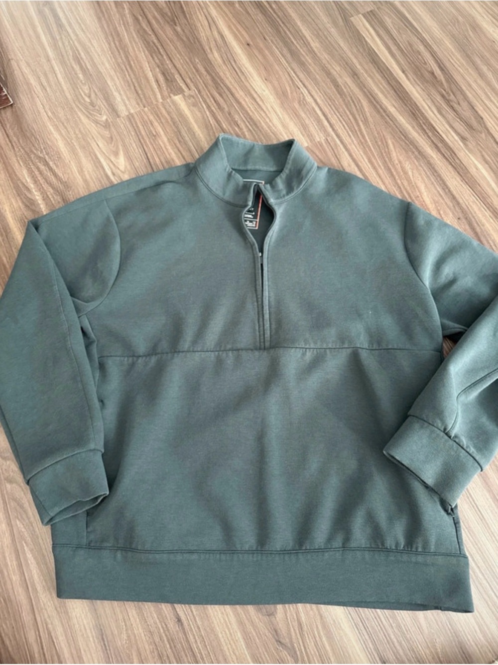 Nike Men’s 24.7 Large Impossibly Soft quarter zip up pullover